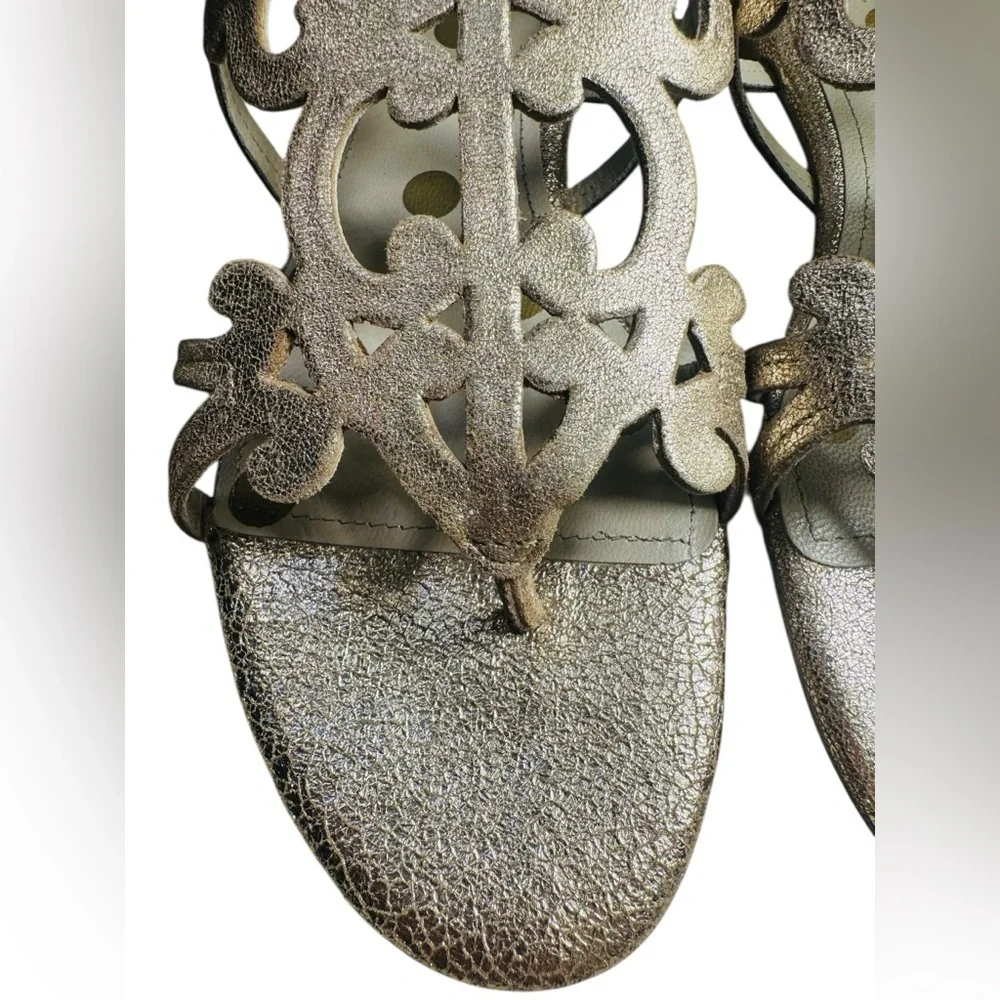 Boden Gold Metallic Leather Filigree Flat Sandals Size 38/ US 7 NEW - Picture 12 of 13